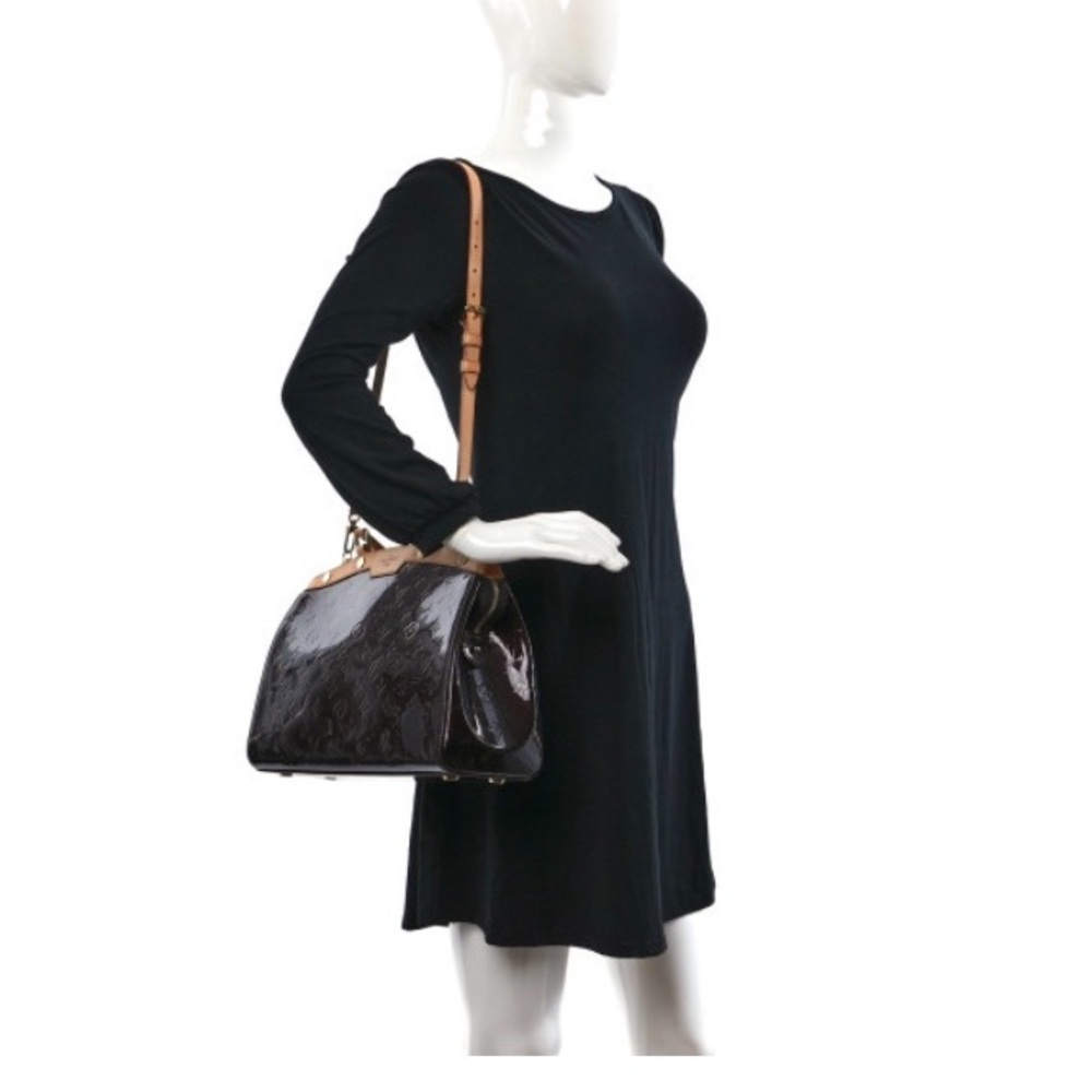 Louis Vuitton Brea MM Vernis 2 Way Handbag - Picture 16 of 16
